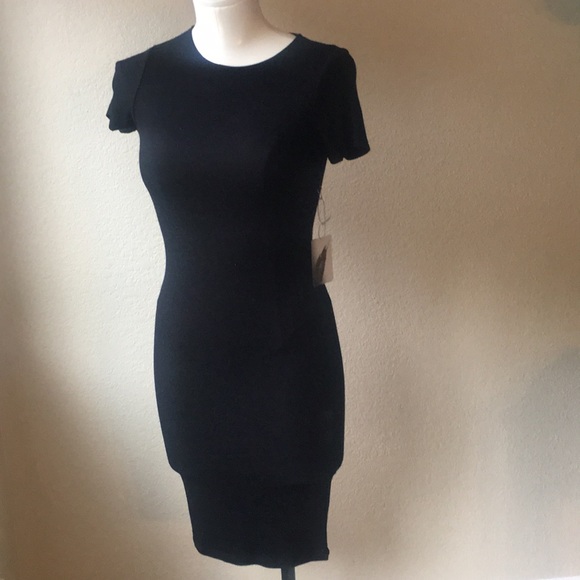 short sleeve ribbed midi dress